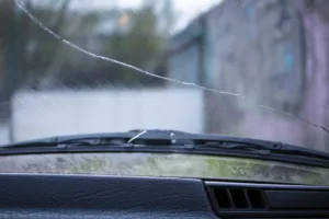 5 Common Causes of Windshield Damage